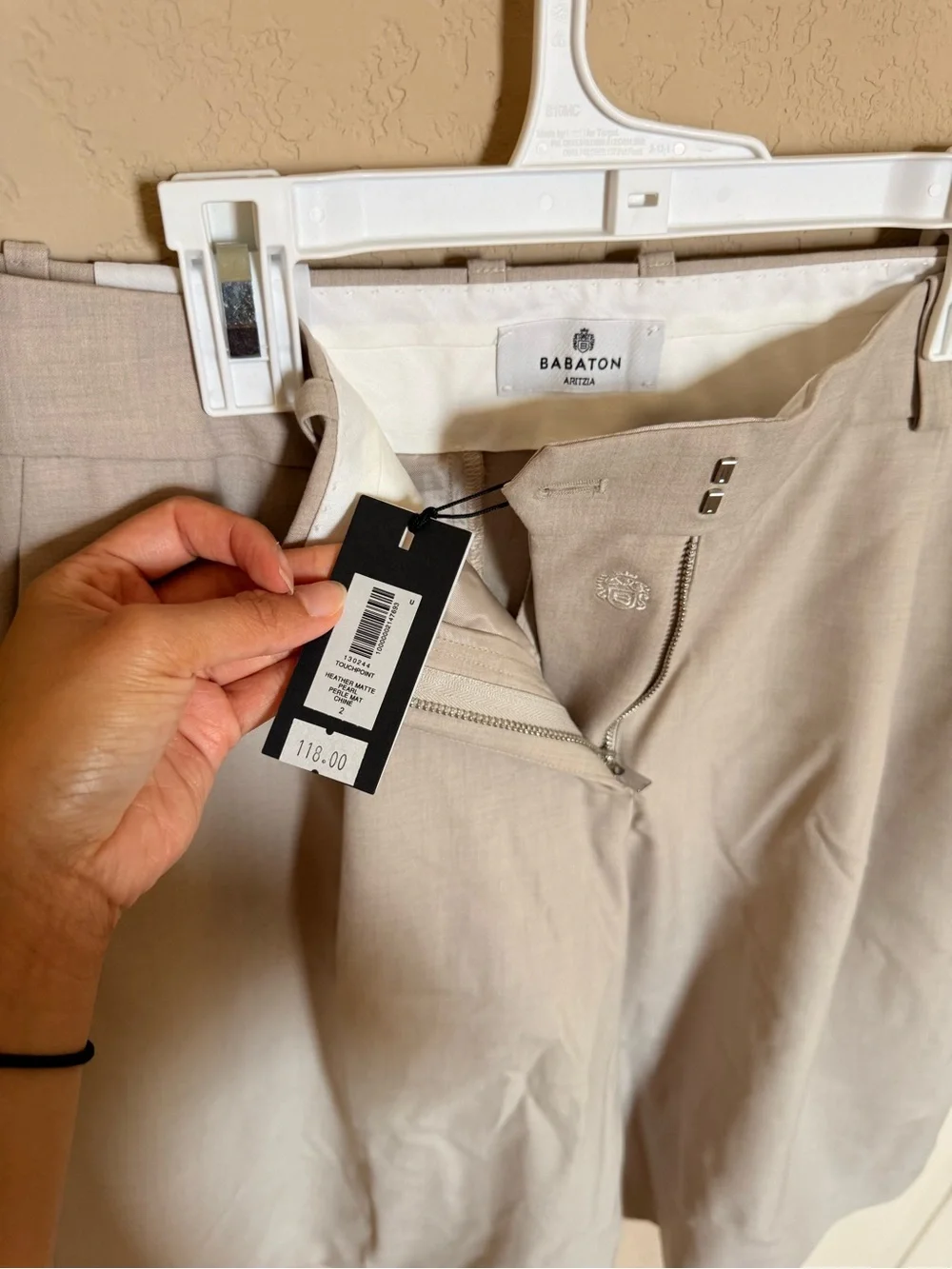 Aritzia Touchpoint Shorts - Picture 3 of 6